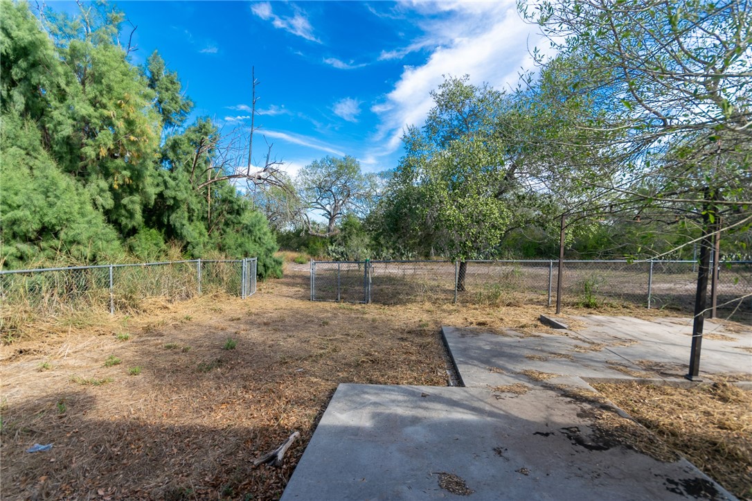 3867 Highway 59 George West TX 78022