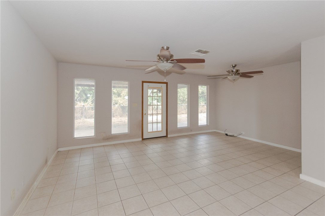 3867 Highway 59 George West TX 78022
