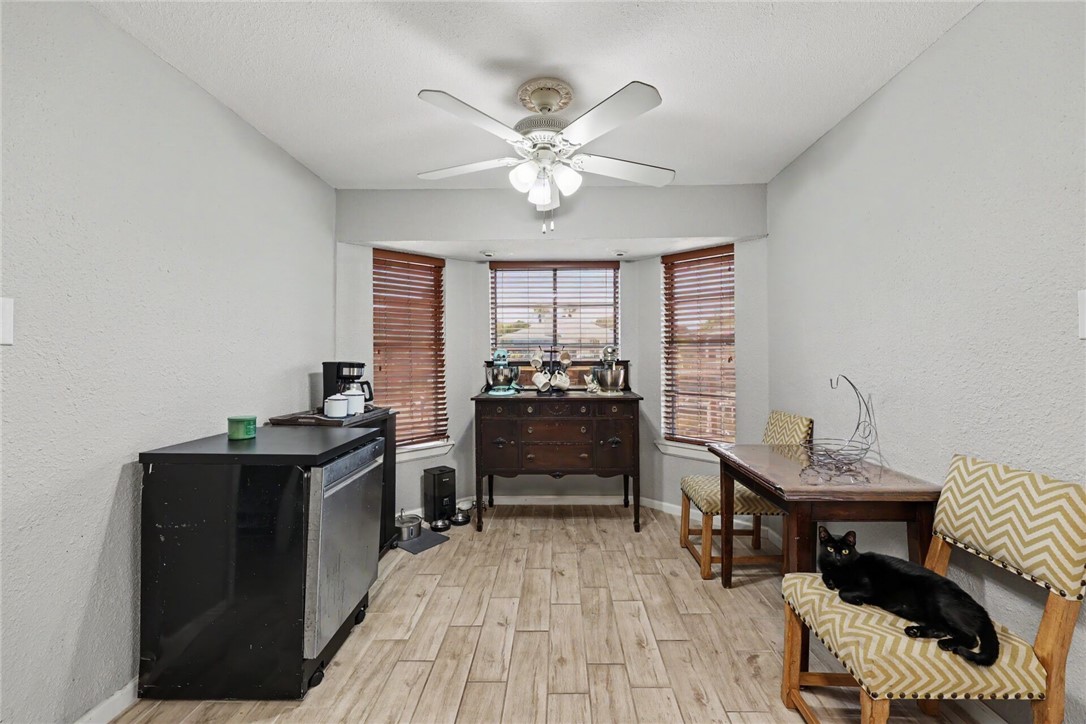 3230 Laguna Shores Corpus Christi TX 78418