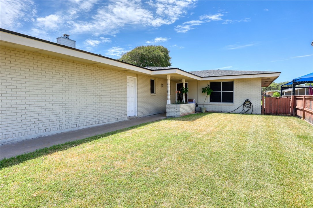 3230 Laguna Shores Corpus Christi TX 78418