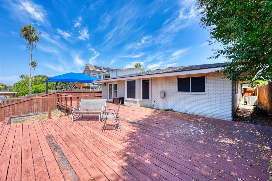 3230 Laguna Shores Corpus Christi TX 78418