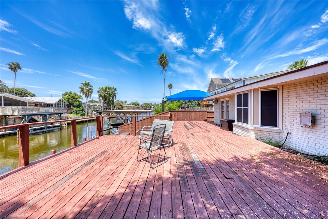 3230 Laguna Shores Corpus Christi TX 78418