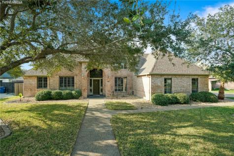 8017 Saint Laurent Drive Corpus Christi TX 78414