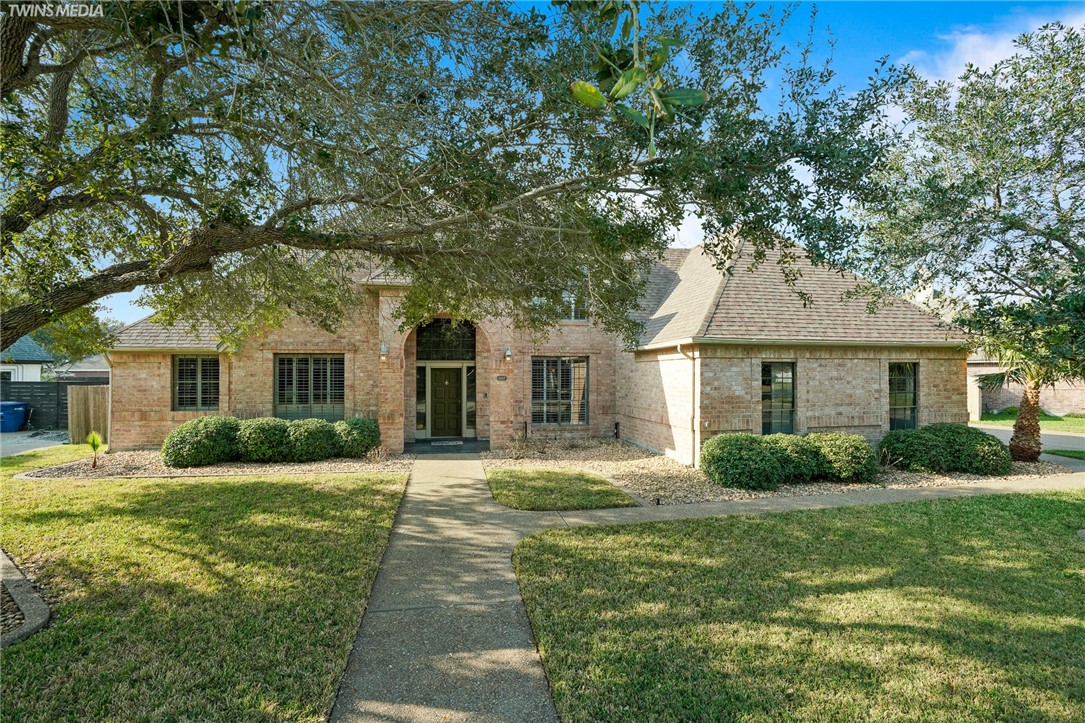 8017 Saint Laurent Drive Corpus Christi TX 78414