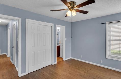 120 Daniel Moore Avenue Portland TX 78374