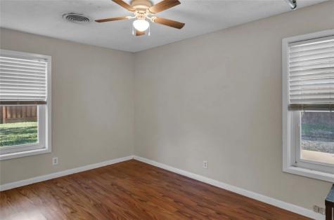 120 Daniel Moore Avenue Portland TX 78374