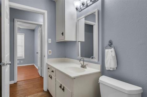 120 Daniel Moore Avenue Portland TX 78374