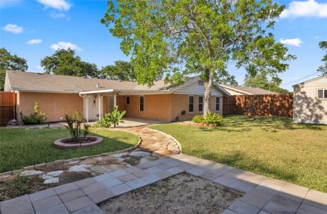 120 Daniel Moore Avenue Portland TX 78374