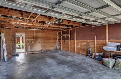 120 Daniel Moore Avenue Portland TX 78374