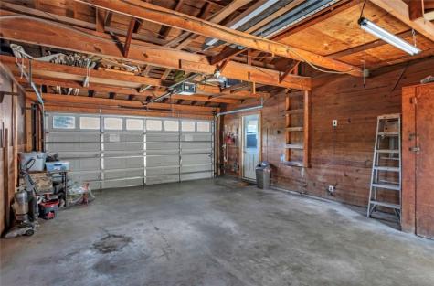 120 Daniel Moore Avenue Portland TX 78374