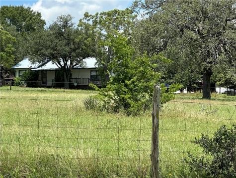 725 Post Oak Goliad TX 77963