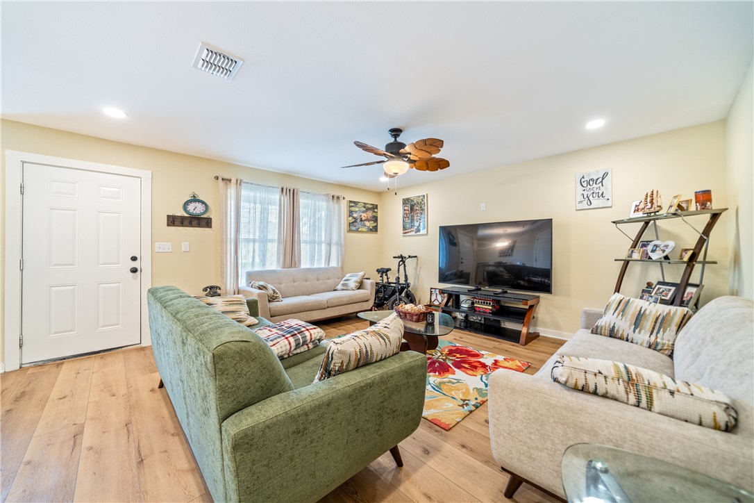 915 Craig Street Corpus Christi TX 78404