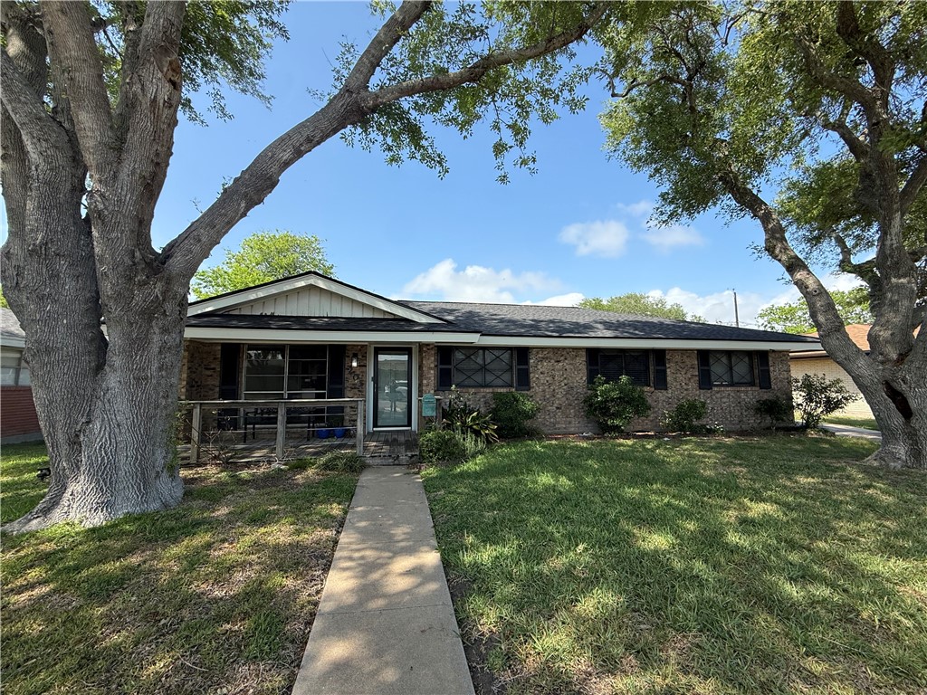 205 Driftwood Drive Portland TX 78374