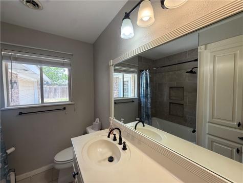 205 Driftwood Drive Portland TX 78374