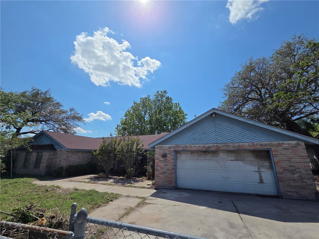 122 Saint Peter Rockport TX 78382