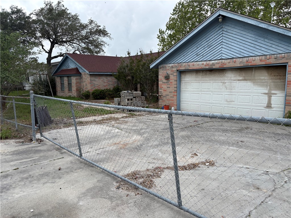 122 Saint Peter Rockport TX 78382