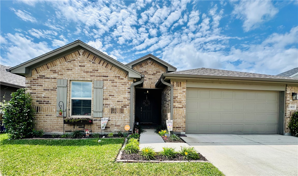 1813 Secretariat Drive Corpus Christi TX 78417