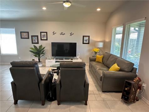 1813 Secretariat Drive Corpus Christi TX 78417