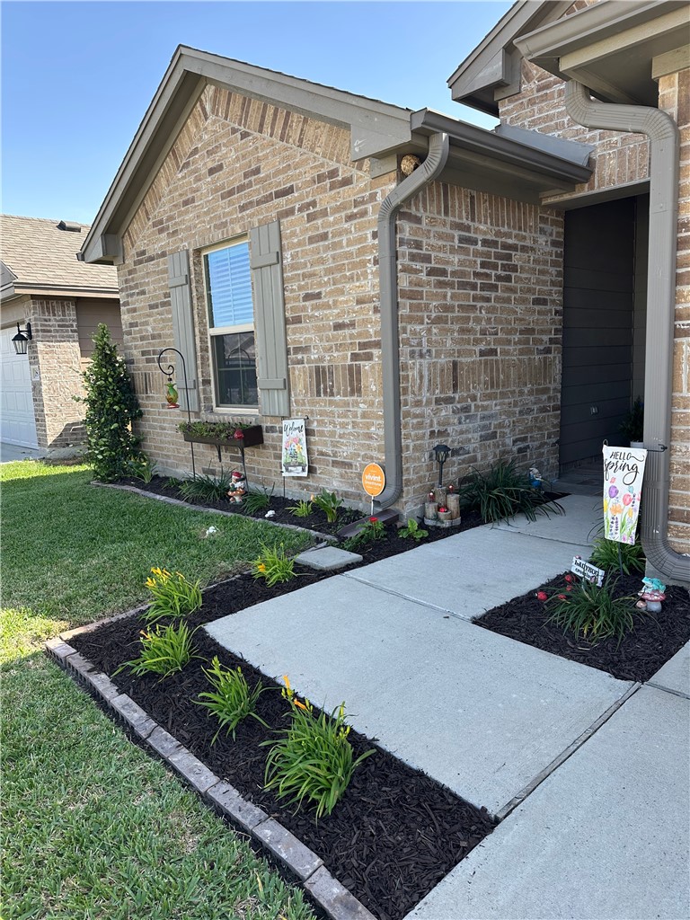 1813 Secretariat Drive Corpus Christi TX 78417