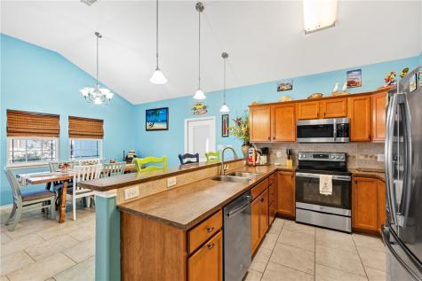 688 Morgan Circle Port Aransas TX 78373