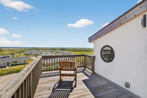 600 E Oaks Avenue Port Aransas TX 78373