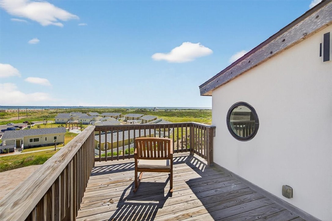 600 E Oaks Avenue Port Aransas TX 78373
