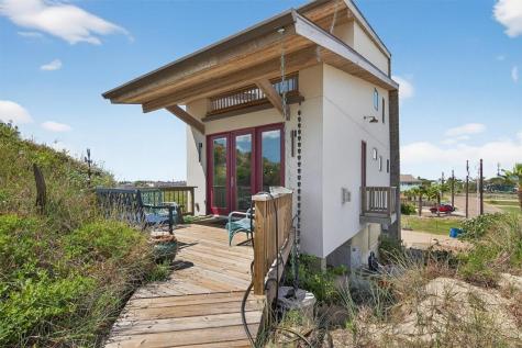 600 E Oaks Avenue Port Aransas TX 78373