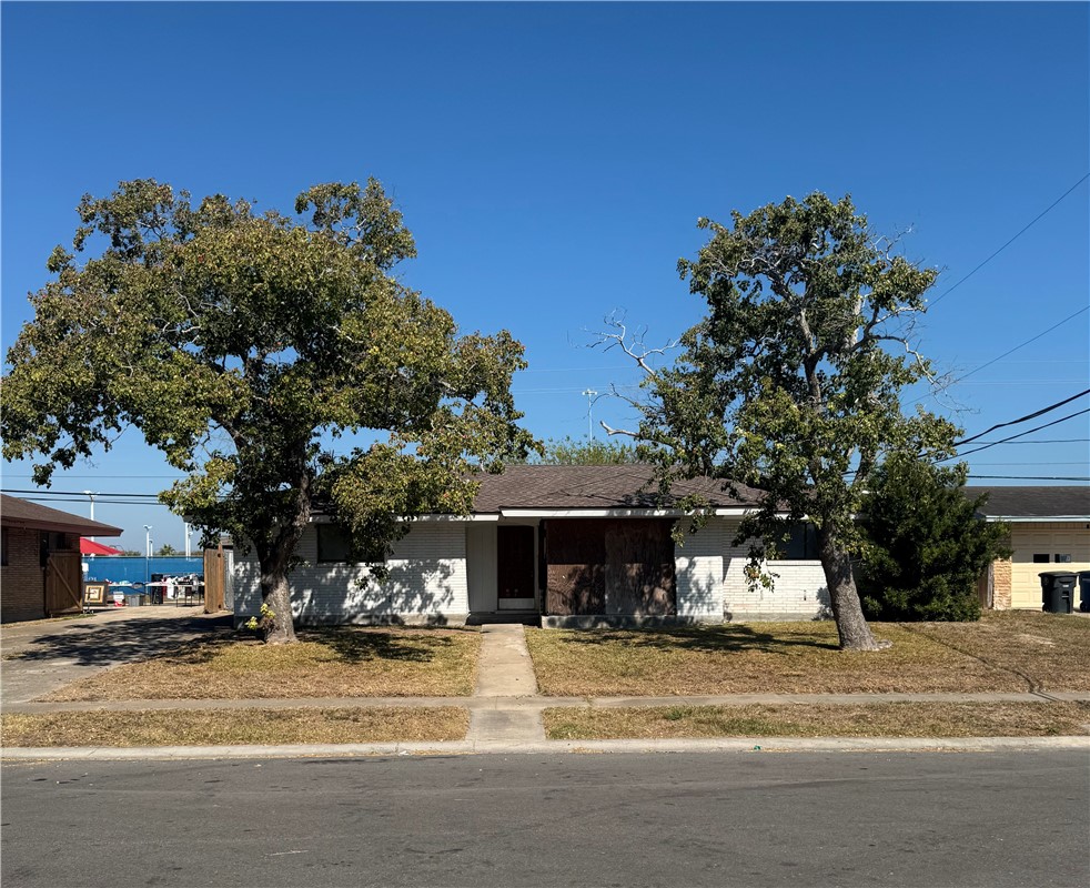 3734 Brushwood Corpus Christi TX 78415