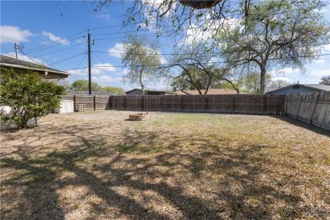 904 Lyndale Street Kingsville TX 78363