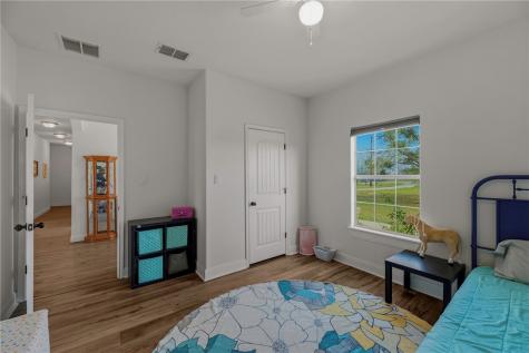 105 Hidden Haven Floresville TX 78114