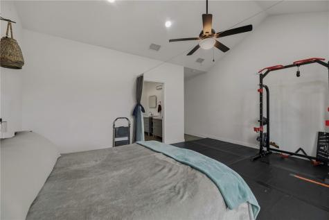 105 Hidden Haven Floresville TX 78114