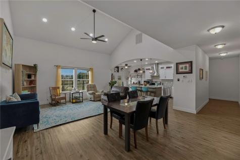 105 Hidden Haven Floresville TX 78114