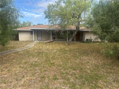 627 W Richard Avenue Kingsville TX 78363