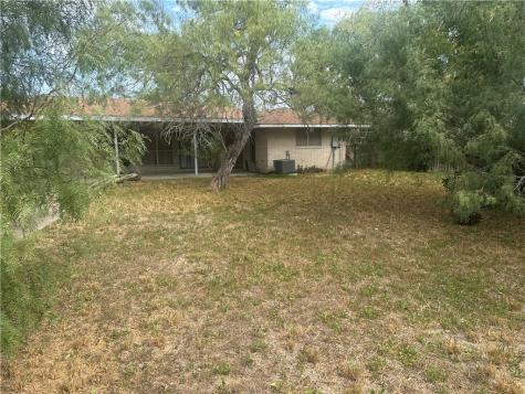 627 W Richard Avenue Kingsville TX 78363