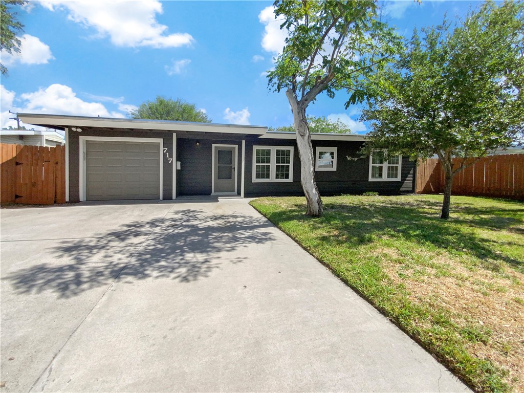 717 Caddo Street Corpus Christi TX 78412