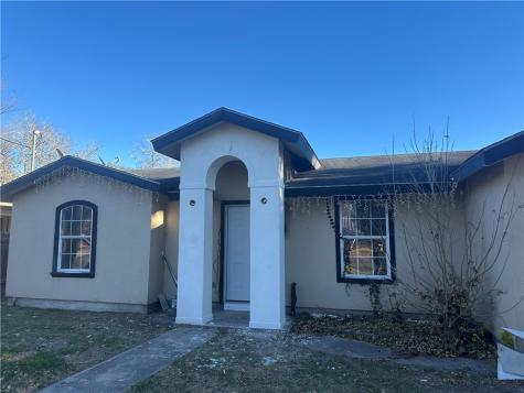 607 W Randall Street Beeville TX 78102