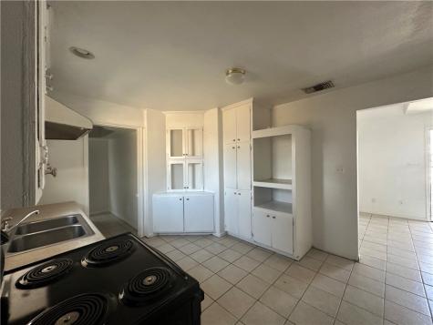 607 W Randall Street Beeville TX 78102