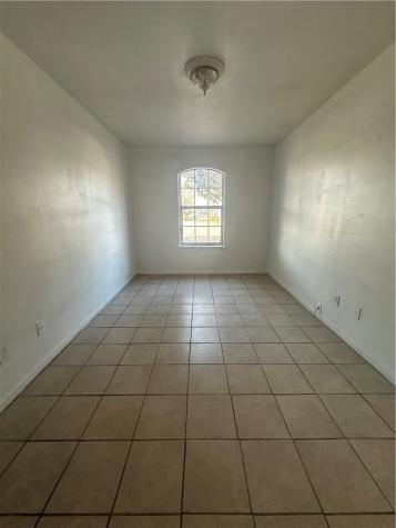 607 W Randall Street Beeville TX 78102