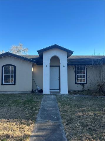 607 W Randall Street Beeville TX 78102