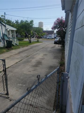 1457 14th Street Corpus Christi TX 78404