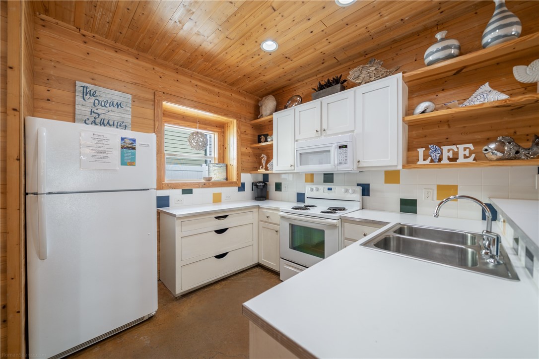 2120 S 11th Street 203 Port Aransas TX 78373