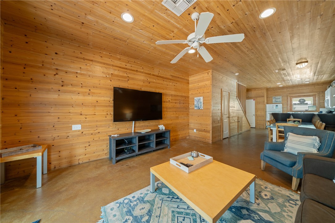 2120 S 11th Street 203 Port Aransas TX 78373