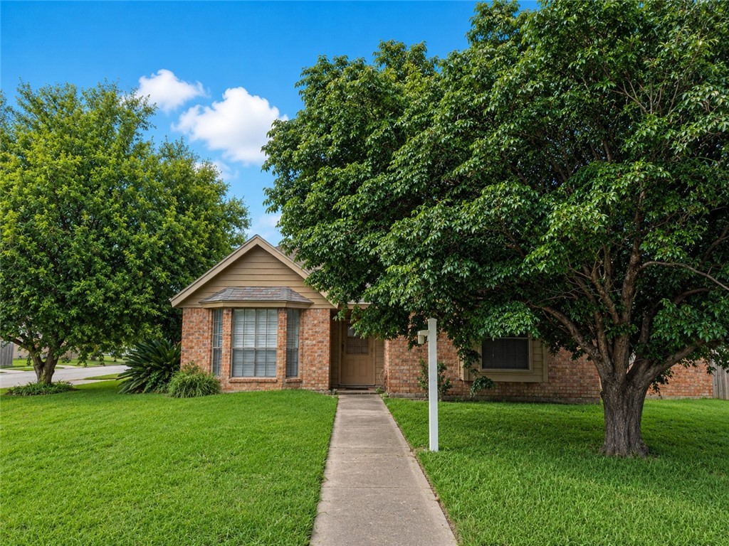 3466 Picadilly Corpus Christi TX 78414
