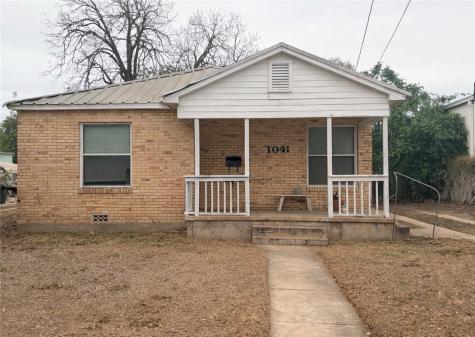 1041 E 5th Street Alice TX 78332
