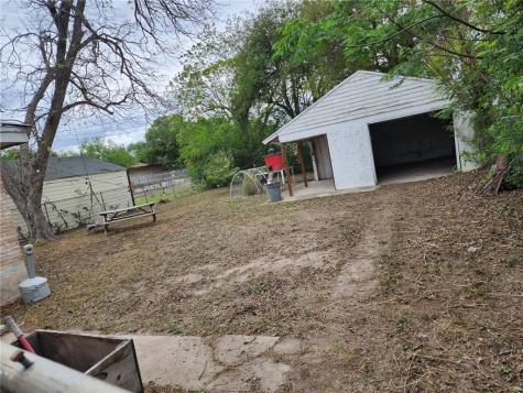 1041 E 5th Street Alice TX 78332
