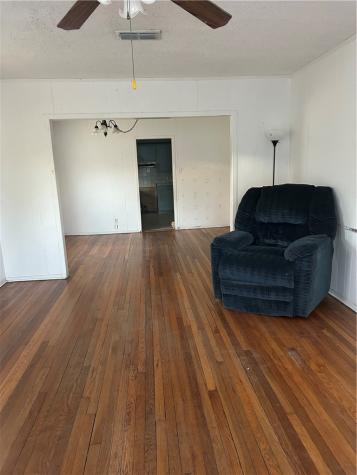 1041 E 5th Street Alice TX 78332