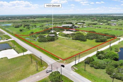 1433 Glenoak Drive Corpus Christi TX 78418