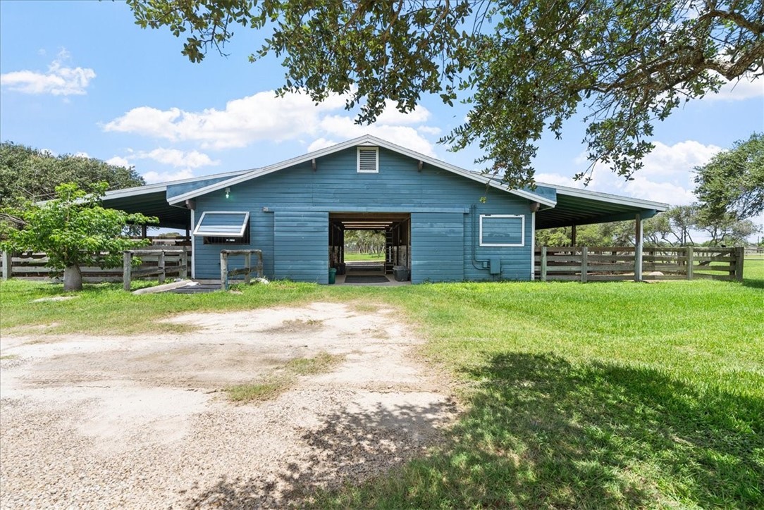 1433 Glenoak Drive Corpus Christi TX 78418