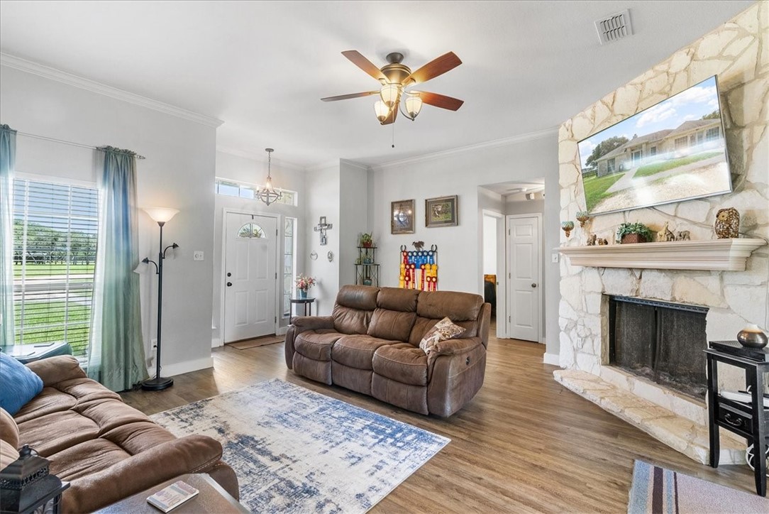1433 Glenoak Drive Corpus Christi TX 78418