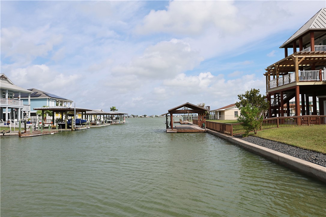 110 Bufflehead Rockport TX 78382